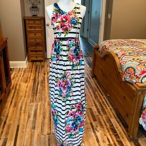Modern Vintage maxi dress size medium